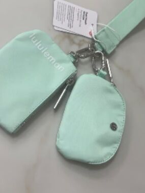 Lululemon athletica Dual Pouch Wristlet mint green new purse wallet keychain